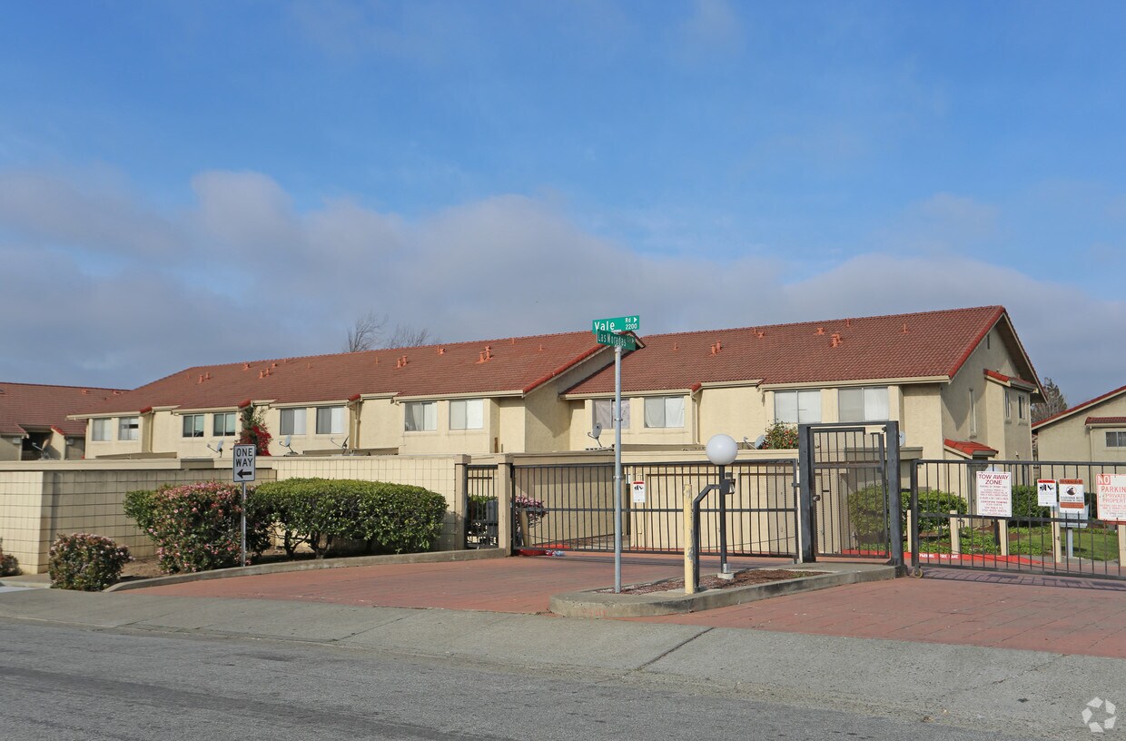 176 Las Moradas Cir, San Pablo, CA 94806 Rentals in San Pablo at 176