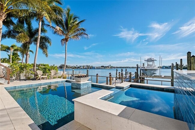 Building Photo - 459 20th Ave