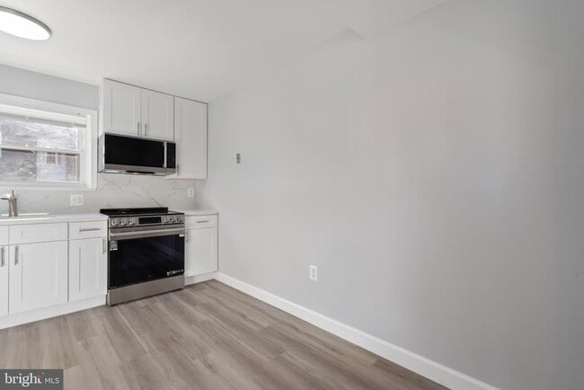 Building Photo - 13838 Beaujolais Ct