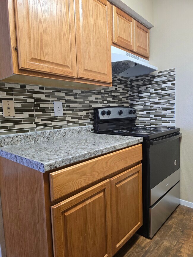 Foto del edificio - 3237 Bonnie Dr