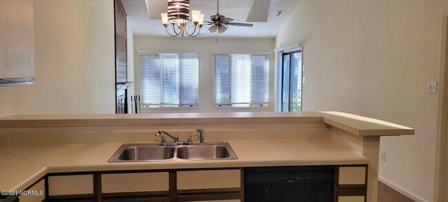 Building Photo - 170 Cranes Cove