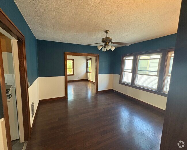 Building Photo - 135 Hartwell Rd