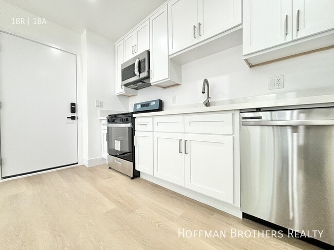 Building Photo - 1000 Coronado Ter