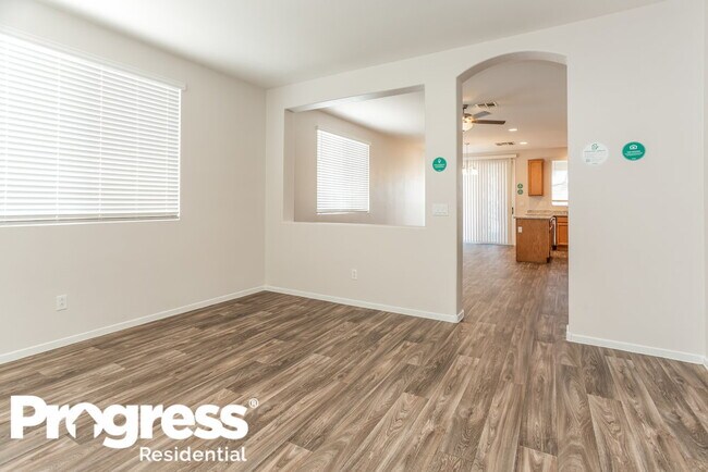 Building Photo - 5735 Bear Springs St