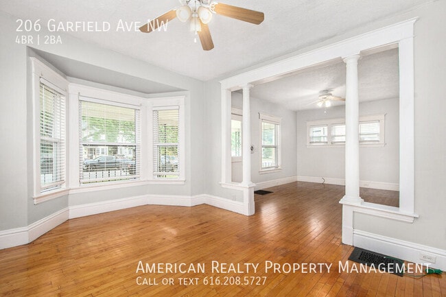 Building Photo - 206 Garfield Ave NW