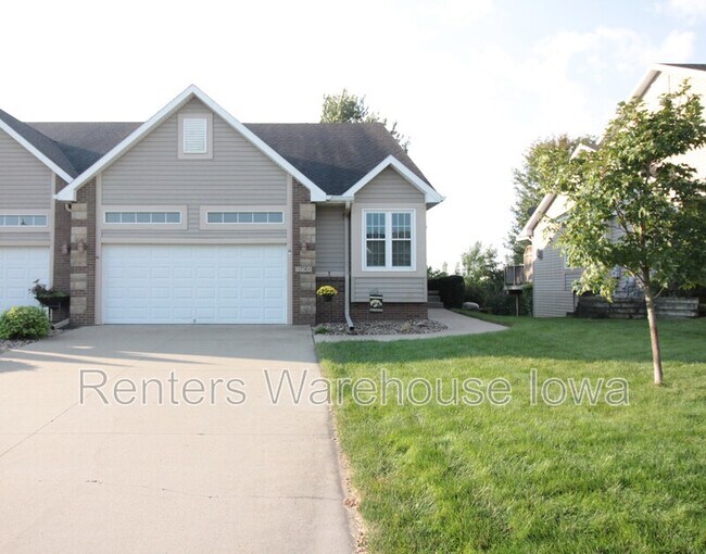 Foto del edificio - 7144 Cody Dr