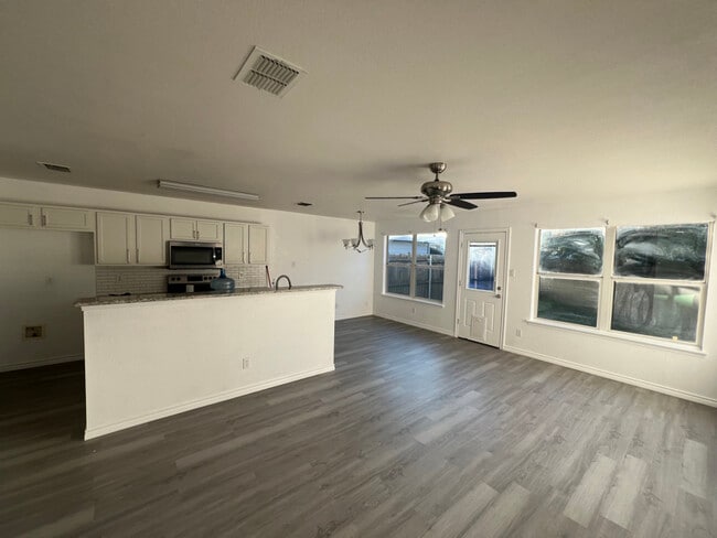 Foto del edificio - 10636 Wild Oak Dr