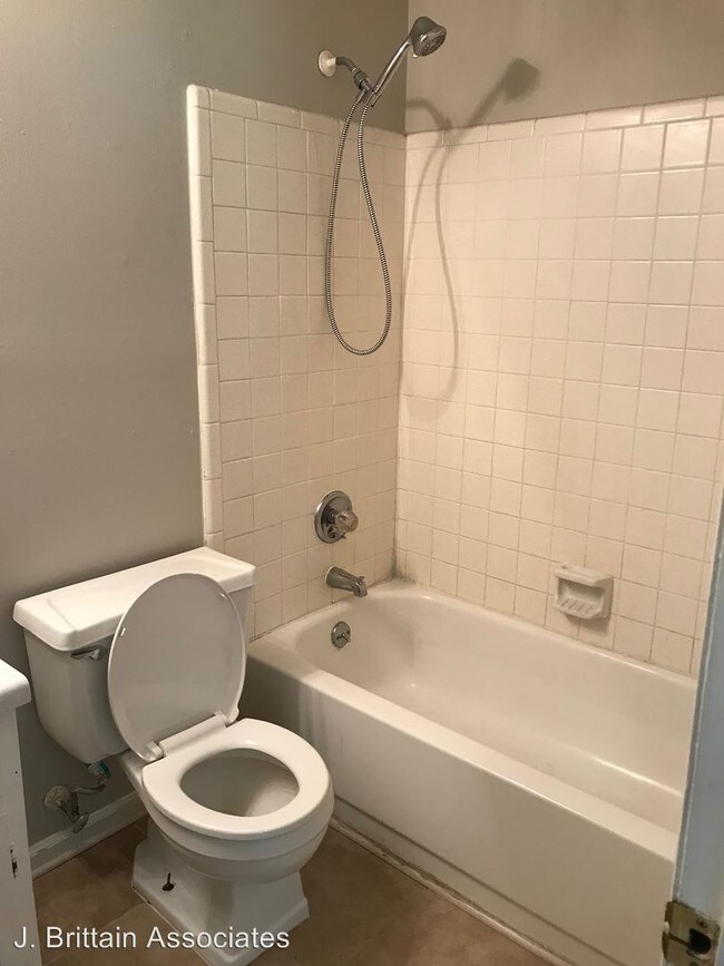 Building Photo - 3 br, 2 bath House - 1215 Quail Run Drive