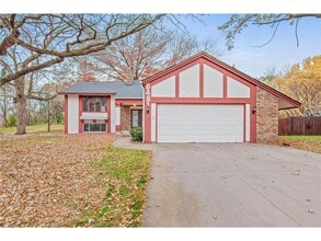 Building Photo - 8481 142nd St Ct