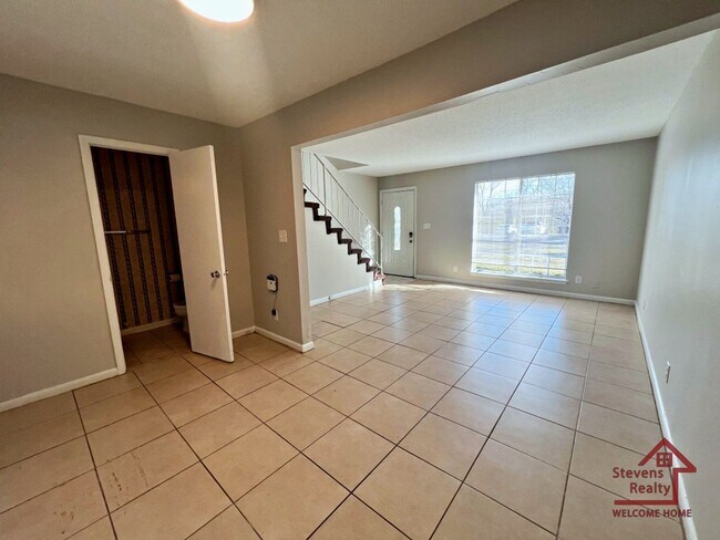 Foto del edificio - 4127 Wilkesview Dr