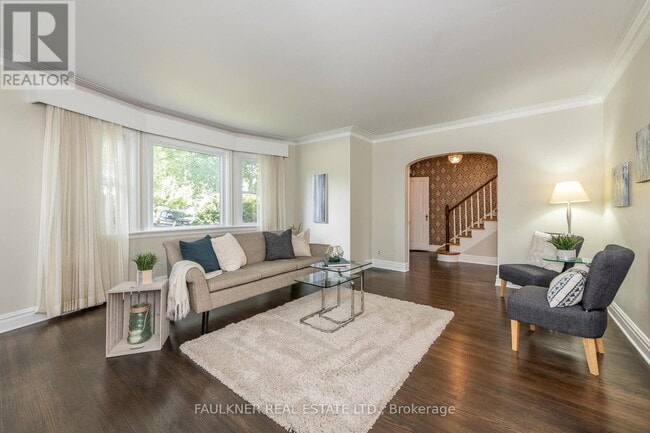 Building Photo - 402 Island Park Dr