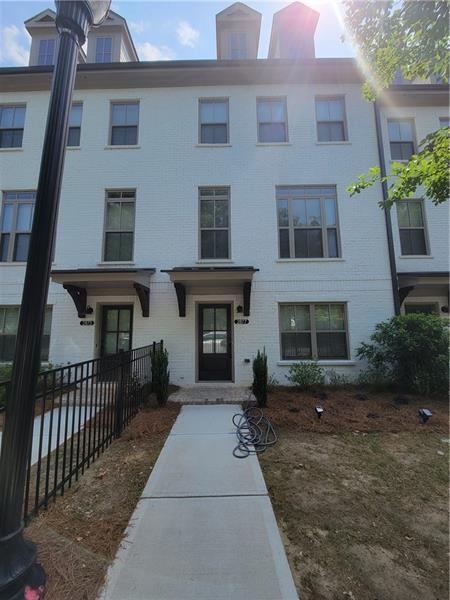 Primary Photo - 2877 Elmwood Dr SE