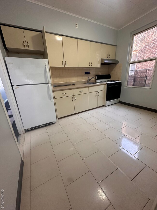 Foto del edificio - 110-11 101st Ave