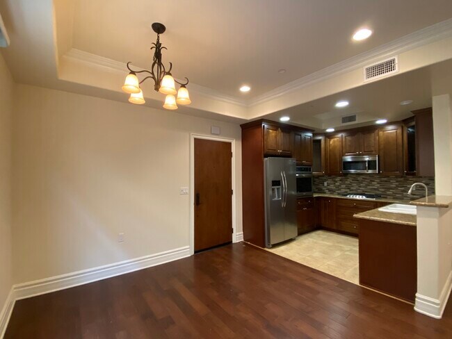 Foto del edificio - 10950 Bloomfield St
