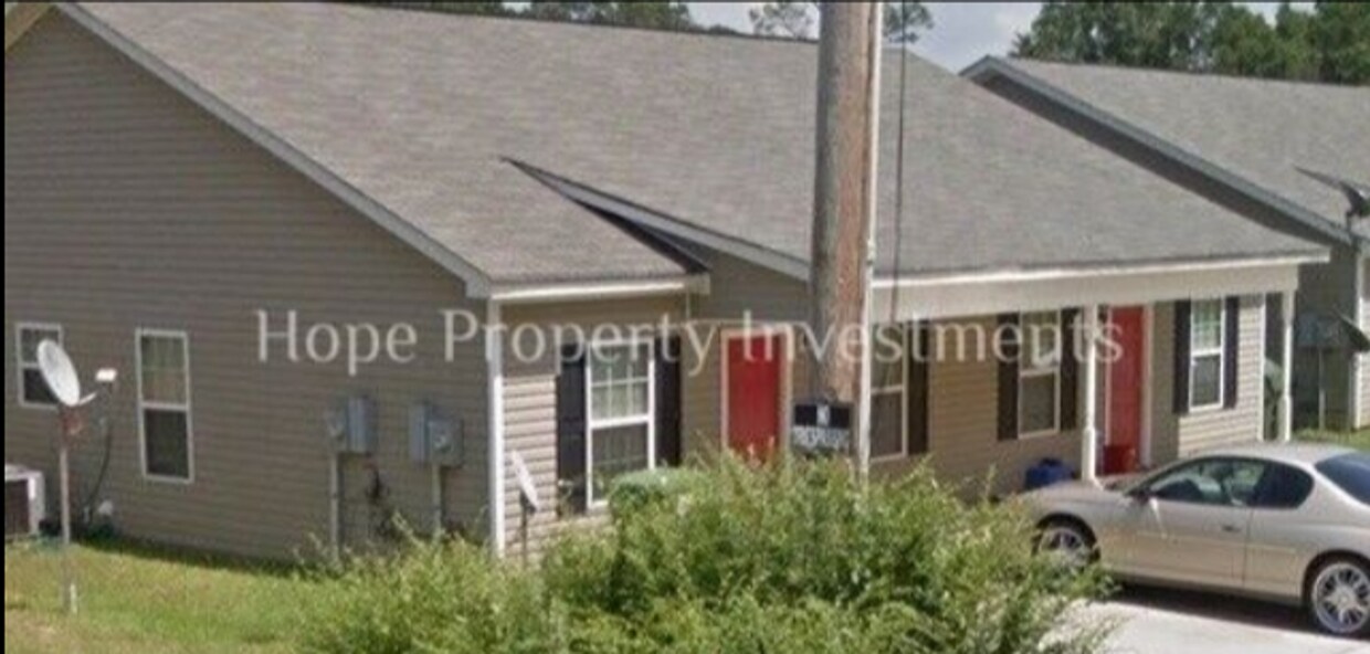 Primary Photo - 3136 Mobley Bridge Rd