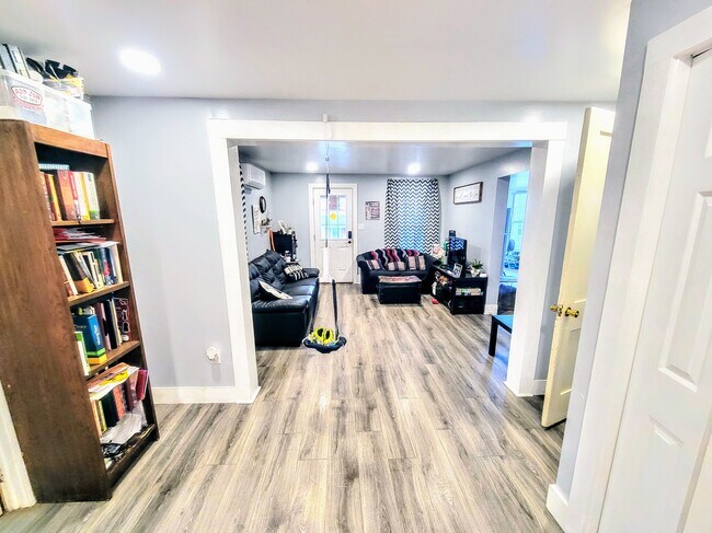 Unidad de sala de estar 1 - 43 N Highland St