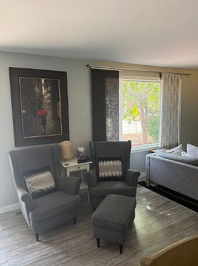 Foto del edificio - Beautiful Updated 5 Bed 3.5 Bath House in Central Fort Collins!