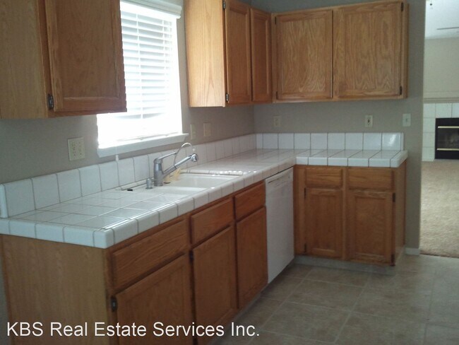Building Photo - 4 br, 2 bath House - 921 Harvest Creek Rd