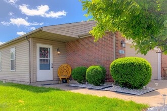 Building Photo - 142 Overbrook Ct