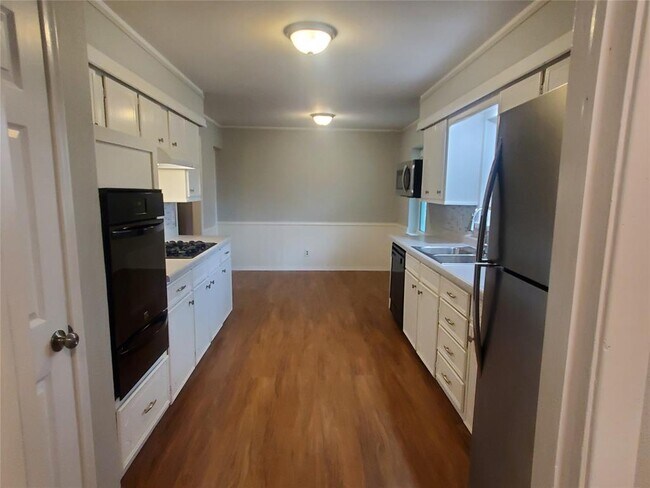Foto del edificio - 1213 Kingsbridge Dr