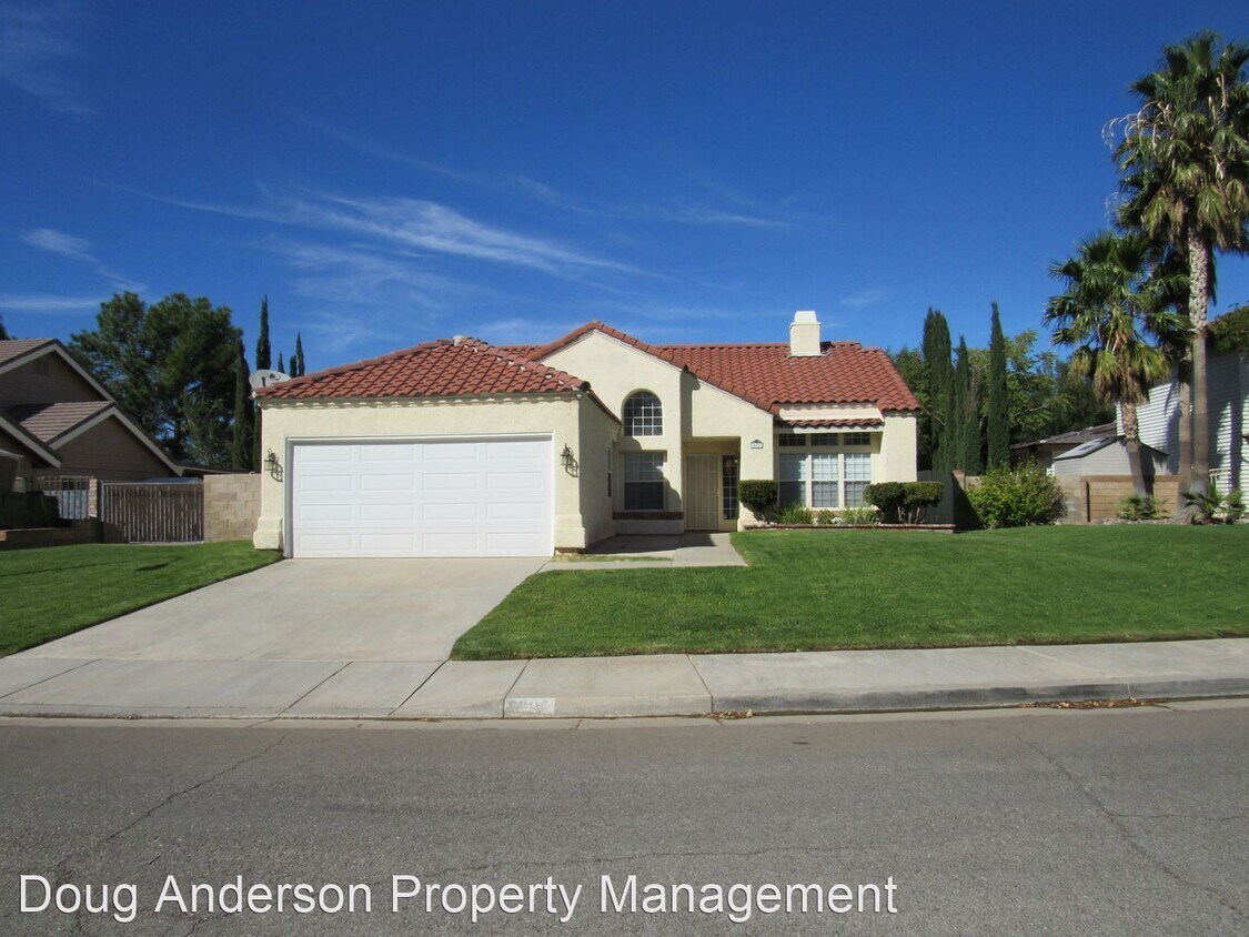 4 br, 2 bath House 6005 BROUGHAM STREET House Rental in Quartz Hill