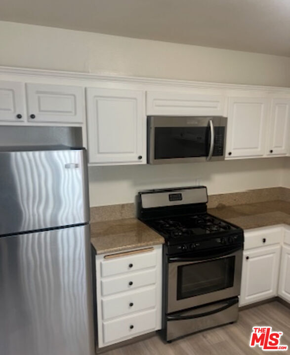 Foto principal - 760 Earlham St