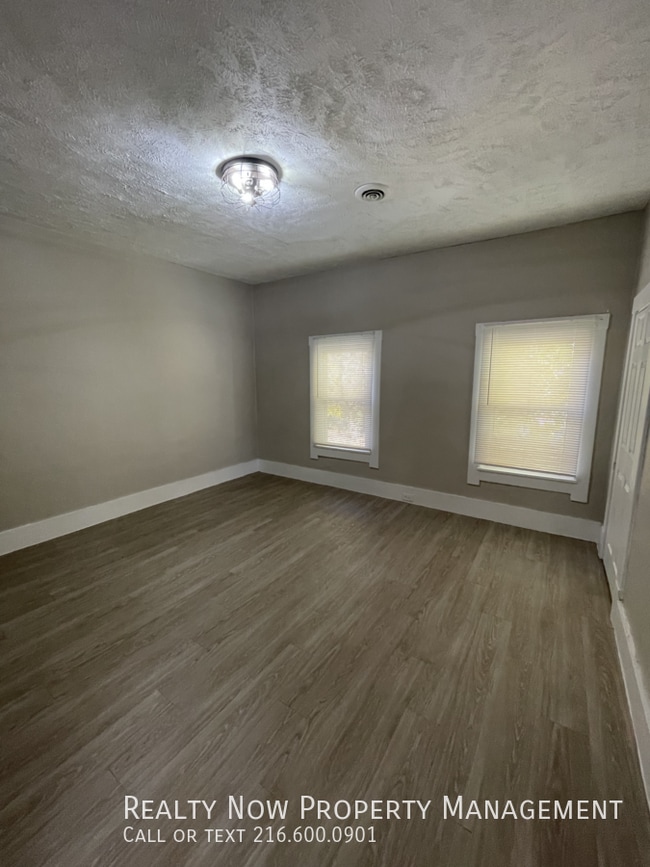 Building Photo - 1409 Auburn Ave