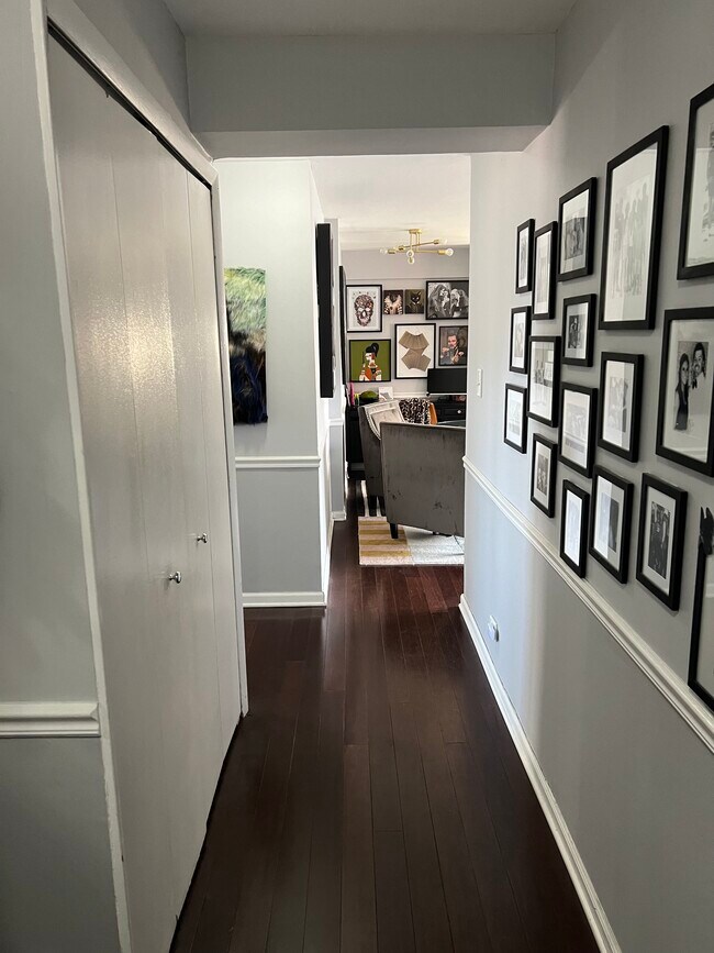 Foto del edificio - 2909 N Sheridan Rd