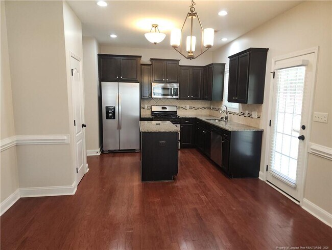 Foto del edificio - 804 Misty Meadow Ln