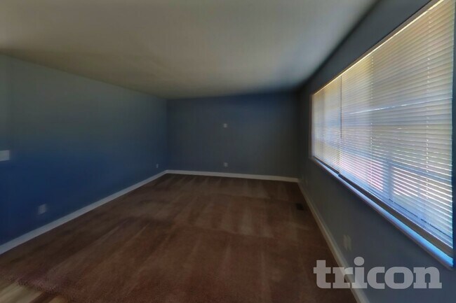 Foto del edificio - 342 Tacoma Blvd
