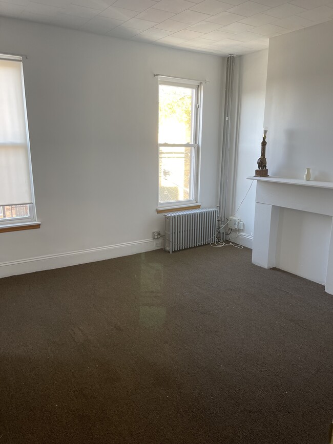 Building Photo - 9429 86th St