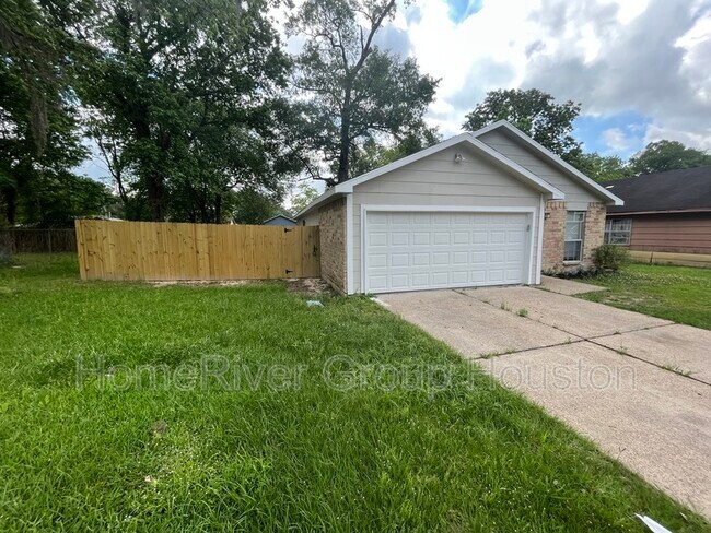 Building Photo - 8730 Valley Pond Ct
