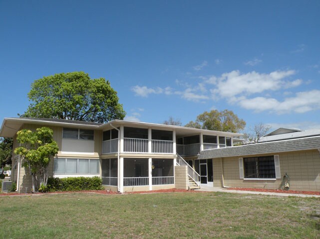 Primary Photo - 3075 Los Altos Dr
