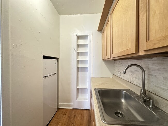 Foto del edificio - 535 W Arlington Pl