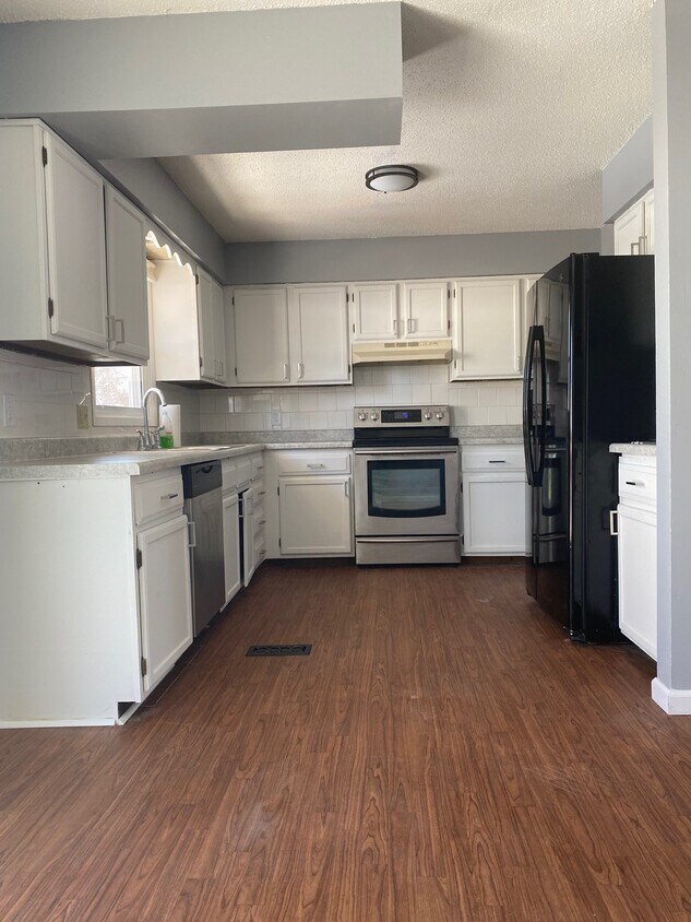 5309 SE 8th St, Des Moines, IA 50315 House Rental in Des Moines, IA