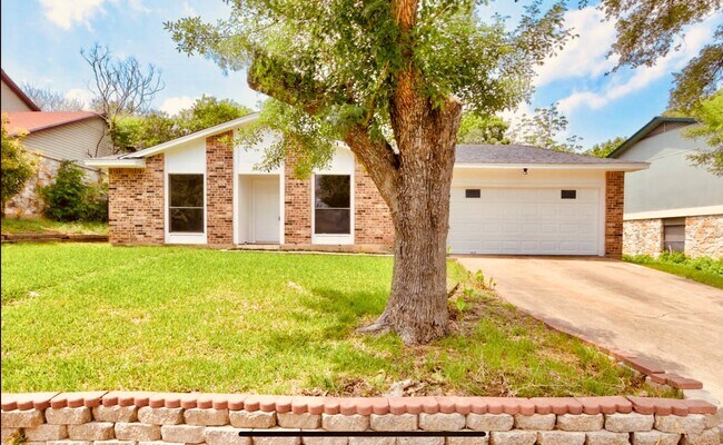 Foto del edificio - 8414 Danville Dr