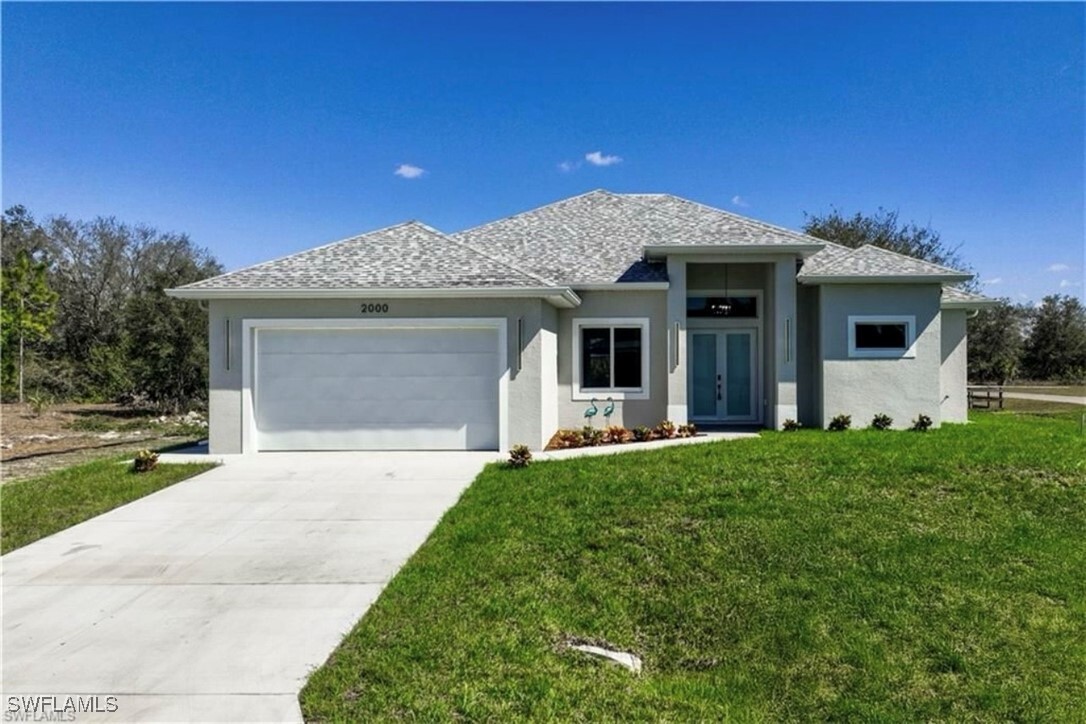 Foto principal - 2000 Curry Ave N