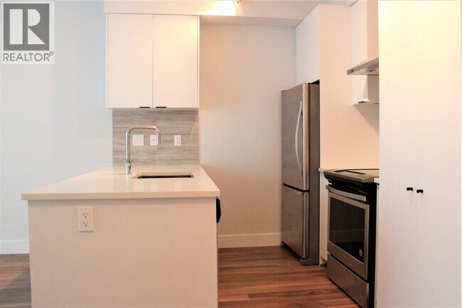 Photo du bâtiment - 5355 Lane St