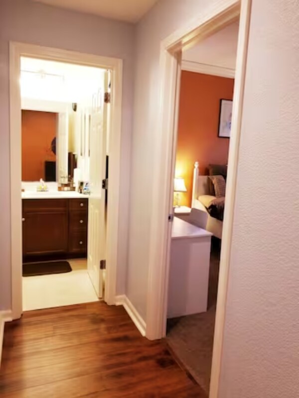 Building Photo - 4013 Sarasta Bay Dr