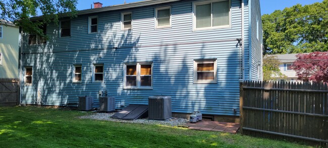 Building Photo - 48 High Top Cir