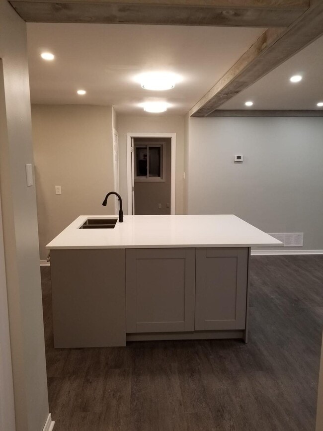 Building Photo - 3383 Old Highway 17