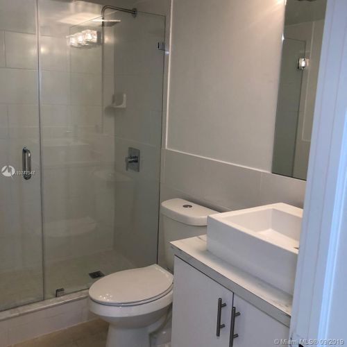 Foto principal - 500 NE 26th St