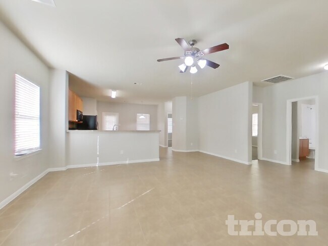 Foto del edificio - 2122 Hackberry Bank Ln