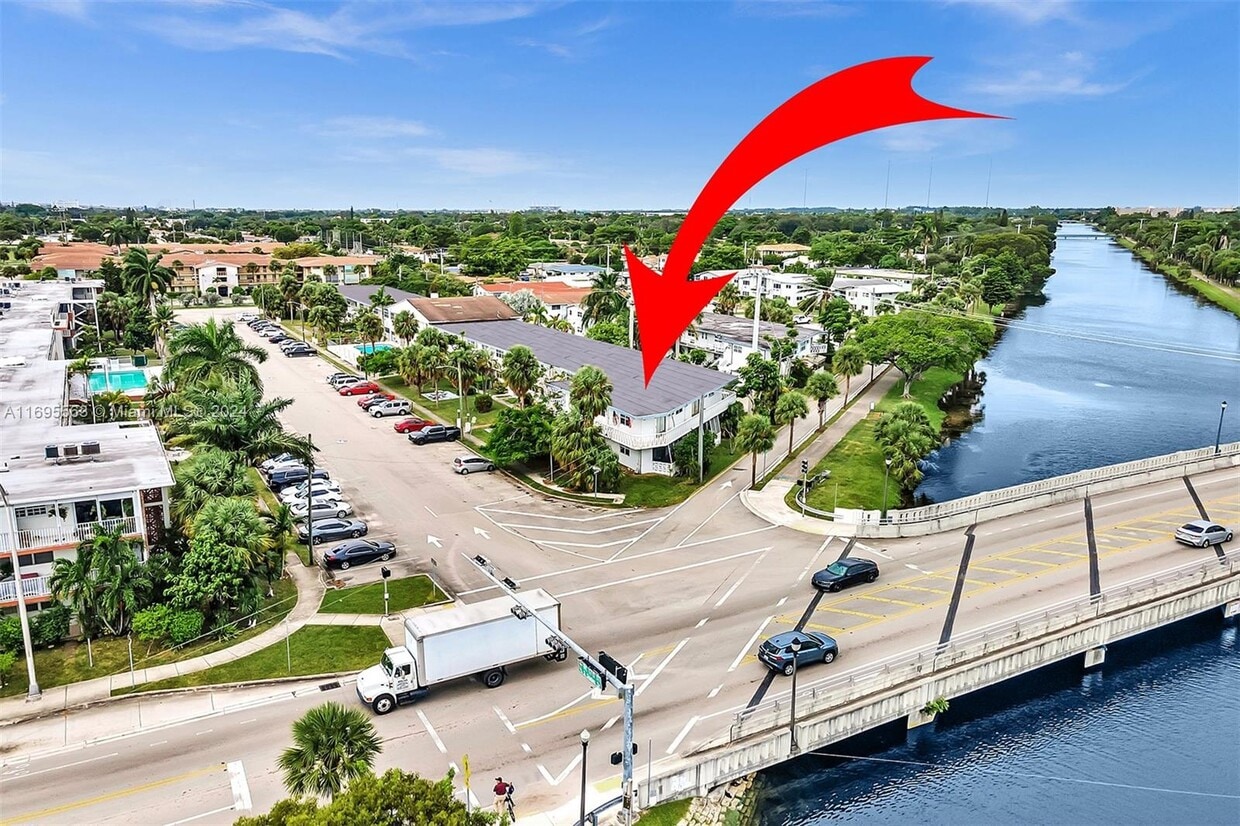 Primary Photo - 1451 NE 170th St