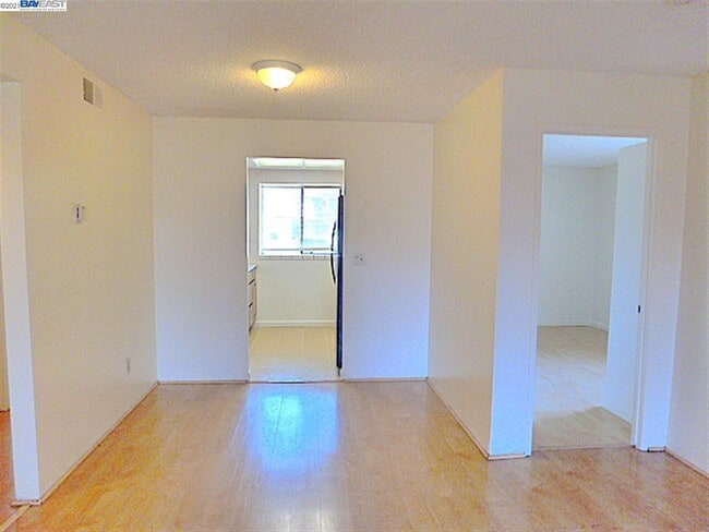 Building Photo - 3333 Shadow Park Pl