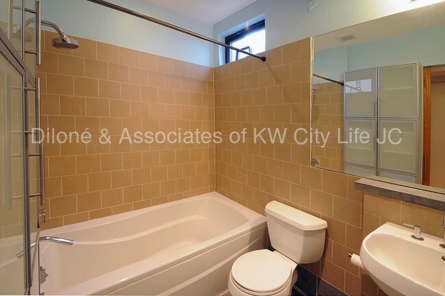 Foto del edificio - 384 2nd St