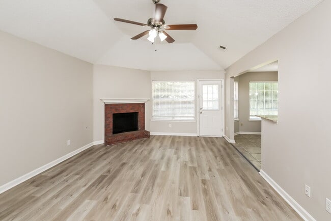 Building Photo - 956 Jessica Lauren Cove