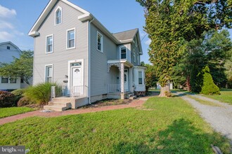 Building Photo - 34 Delsea Dr S
