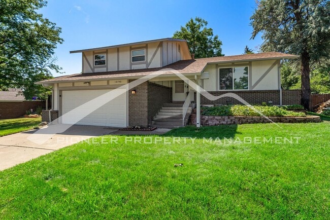 Building Photo - Single Family Home with 2 Car Garage and F...