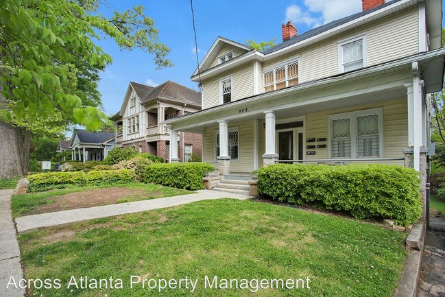 Building Photo - 908 Saint Charles Ave NE